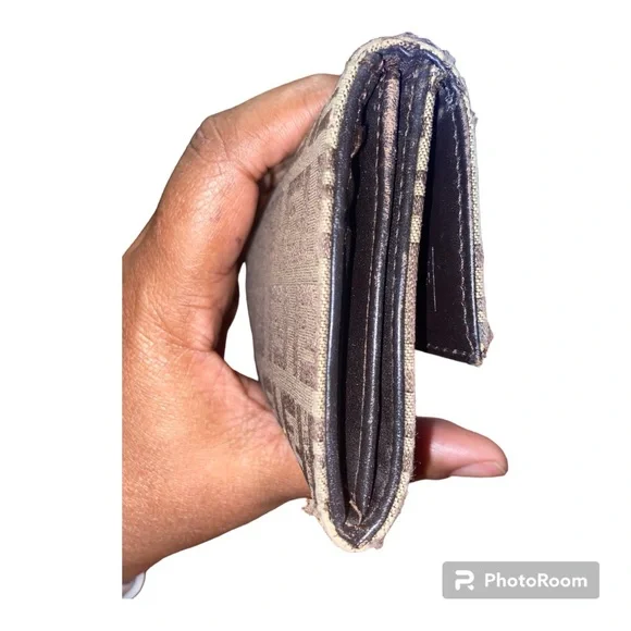 EUC Authentic Fendi Monogram Wallet - Picture 3 of 9